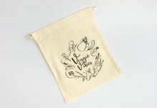 Cargar imagen en el visor de la galería, Paquete de bolsas de tela reutilizables “Veggie Vibes”