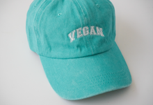 Cargar imagen en el visor de la galería, Gorra Vegan Varsity
